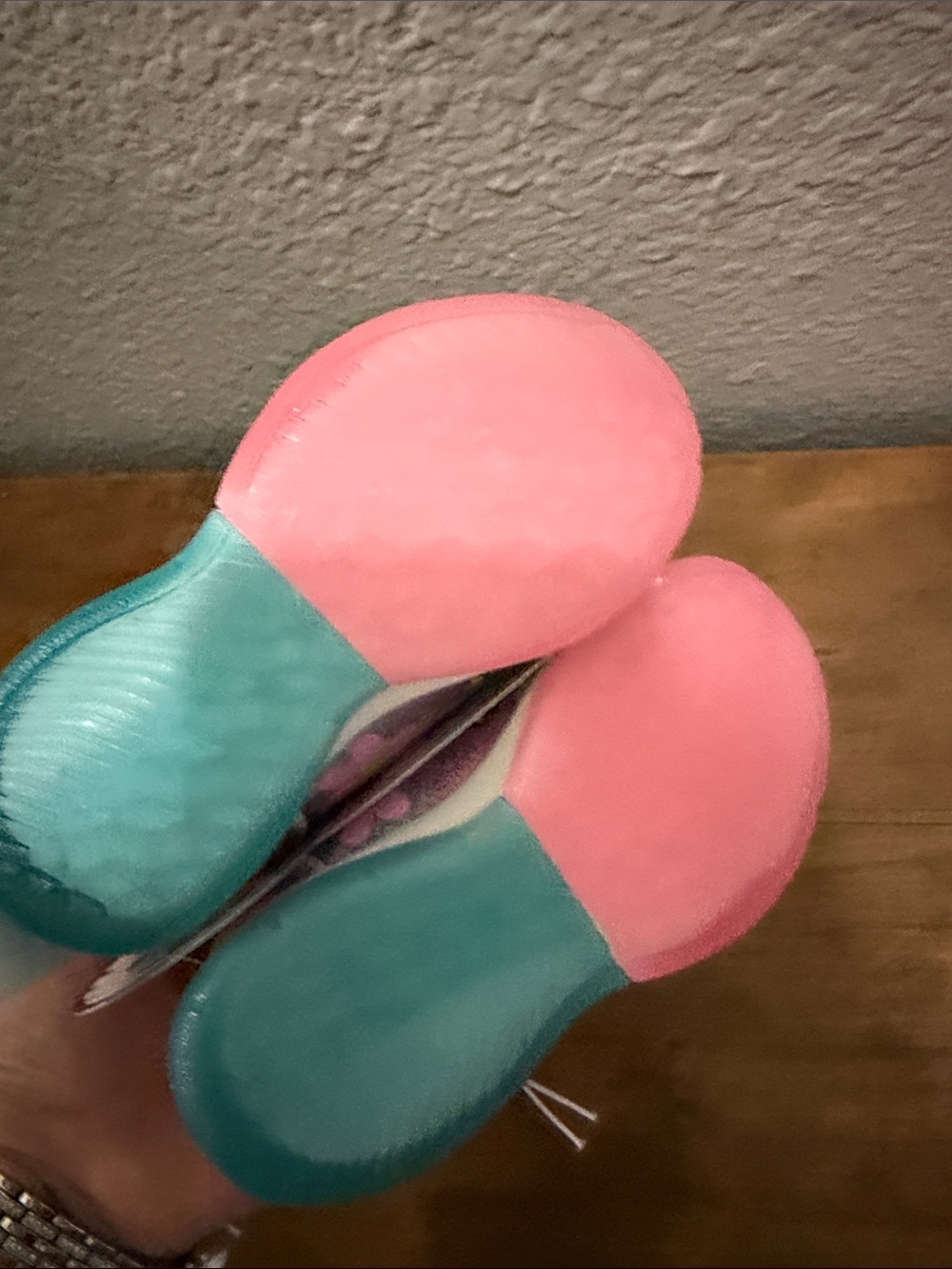 Hello Kitty Pink Holographic Light-Up Kids Sneakers size 7 - Picture 6 of 7